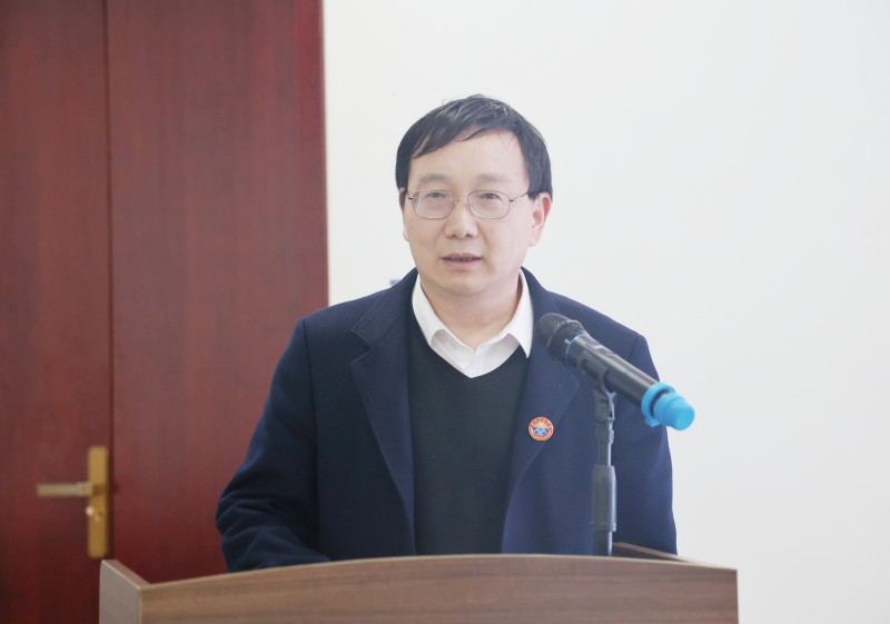 胡世雄.jpg